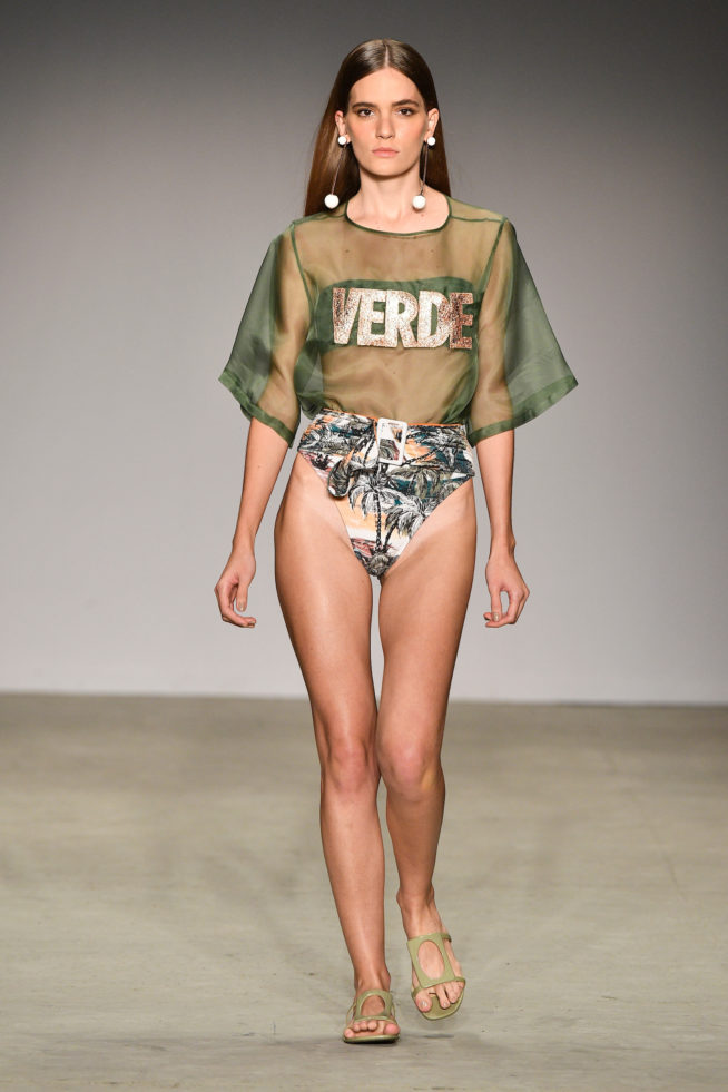 Agua de Coco

SPFW N46

out/2018

foto: Ze Takahashi / FOTOSITE