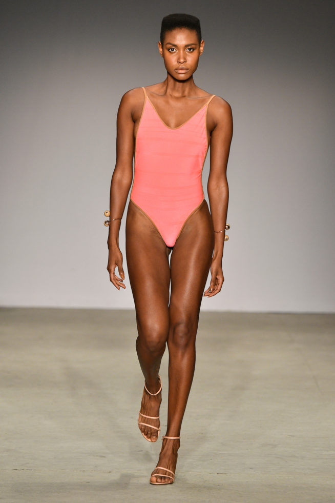 Agua de Coco

SPFW N46

out/2018

foto: Ze Takahashi / FOTOSITE