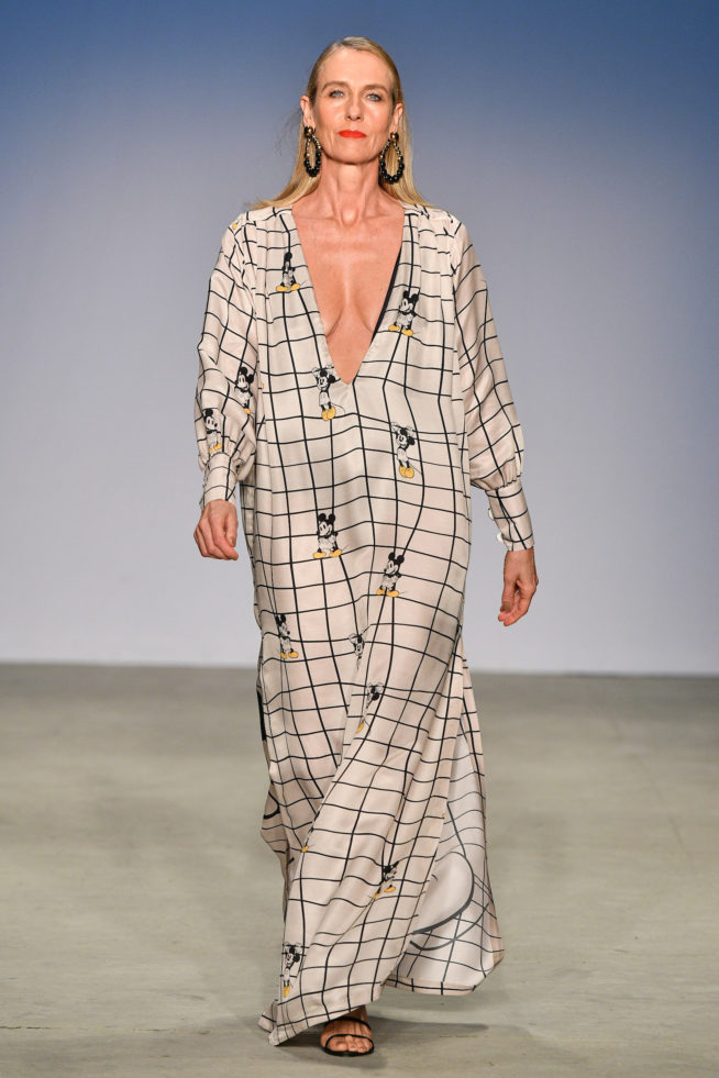 Agua de Coco

SPFW N46

out/2018

foto: Ze Takahashi / FOTOSITE