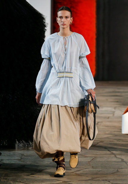 loewe_ss19_womens_runway_website_010