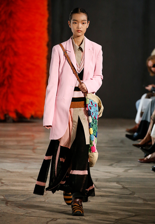 loewe_ss19_womens_runway_website_016
