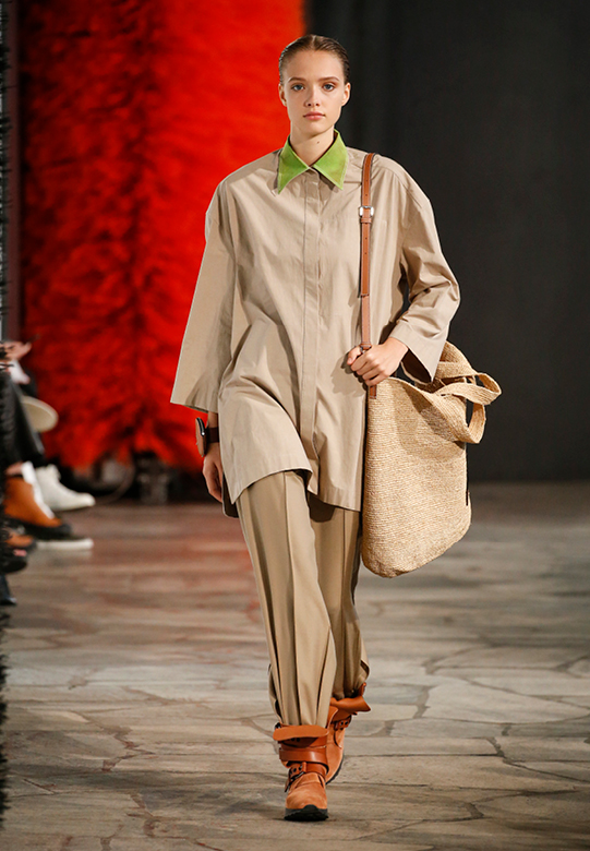 loewe_ss19_womens_runway_website_020