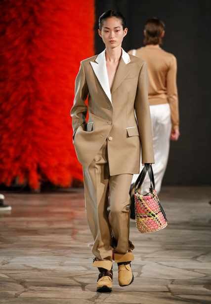 loewe_ss19_womens_runway_website_026