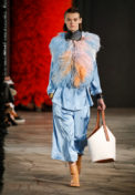 loewe_ss19_womens_runway_website_03