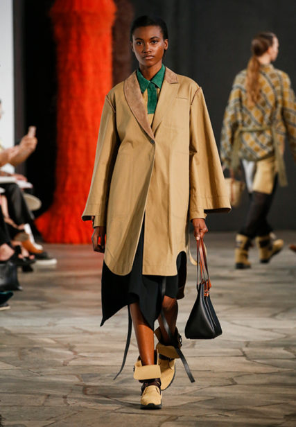 loewe_ss19_womens_runway_website_032