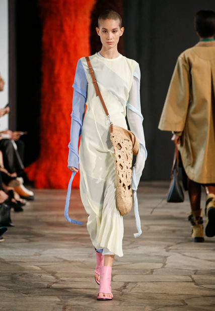 loewe_ss19_womens_runway_website_040