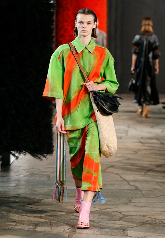 loewe_ss19_womens_runway_website_041
