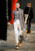 loewe_ss19_womens_runway_website_042