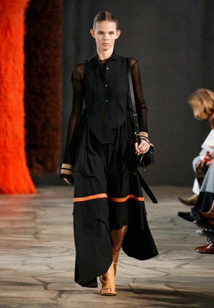 loewe_ss19_womens_runway_website_045