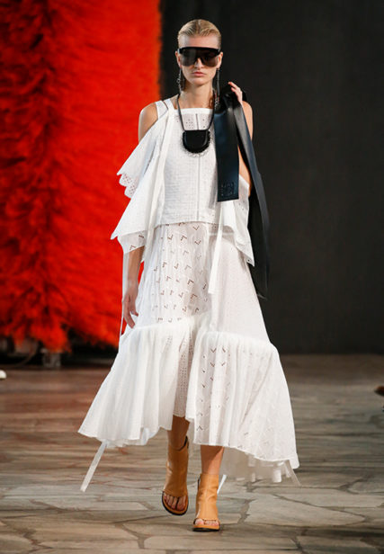 loewe_ss19_womens_runway_website_052