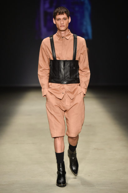 Ratier

SPFW N46

out/2018

foto: Rafael Chacon / FOTOSITE