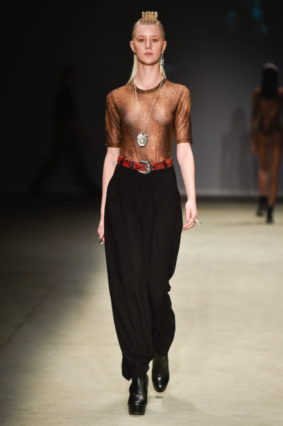 Ratier

SPFW N46

out/2018

foto: Rafael Chacon / FOTOSITE