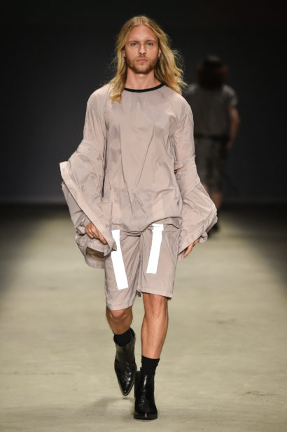 Ratier

SPFW N46

out/2018

foto: Rafael Chacon / FOTOSITE
