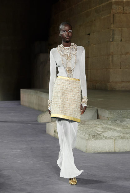 04_the_paris-new_york_2018-19_metiers_d_art_collection_look_04