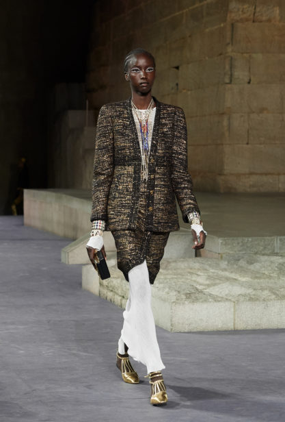 06_the_paris-new_york_2018-19_metiers_d_art_collection_look_06