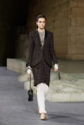 19_the_paris-new_york_2018-19_metiers_d_art_collection_look_19