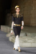 27_the_paris-new_york_2018-19_metiers_d_art_collection_look_27