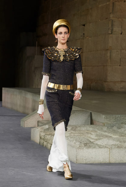 27_the_paris-new_york_2018-19_metiers_d_art_collection_look_27