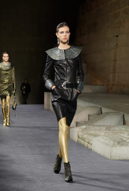 30_the_paris-new_york_2018-19_metiers_d_art_collection_look_30