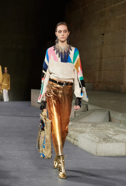 39_the_paris-new_york_2018-19_metiers_d_art_collection_look_39