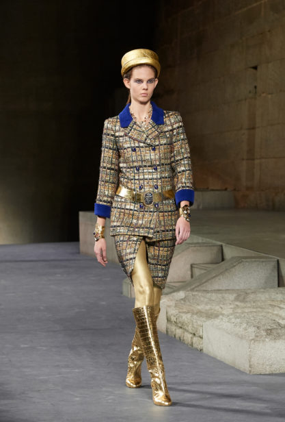 54_the_paris-new_york_2018-19_metiers_d_art_collection_look_54