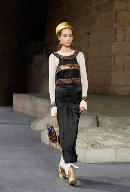 72_the_paris-new_york_2018-19_metiers_d_art_collection_look_72
