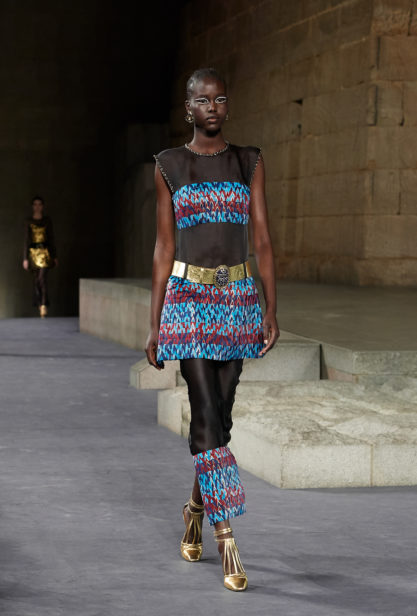 83_the_paris-new_york_2018-19_metiers_d_art_collection_look_83