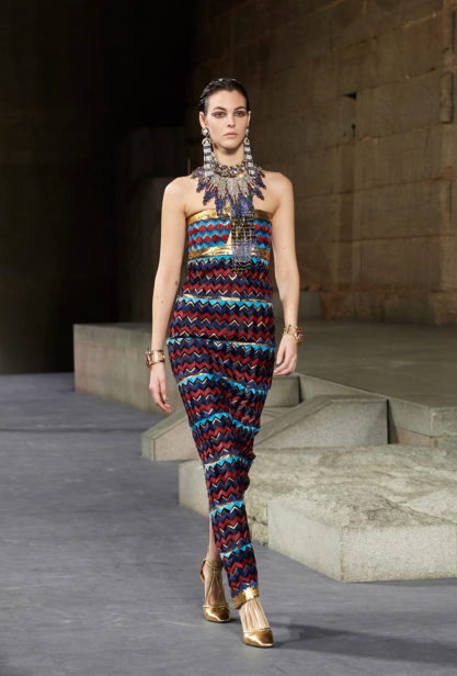 84_the_paris-new_york_2018-19_metiers_d_art_collection_look_84
