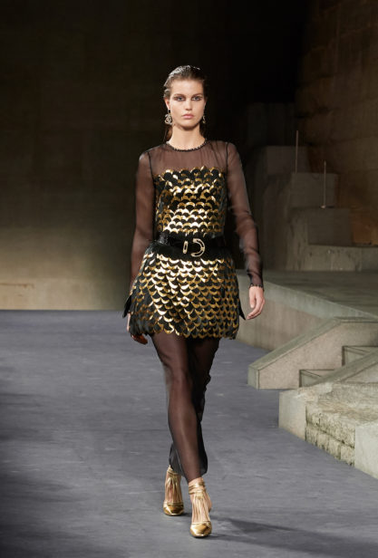 85_the_paris-new_york_2018-19_metiers_d_art_collection_look_85