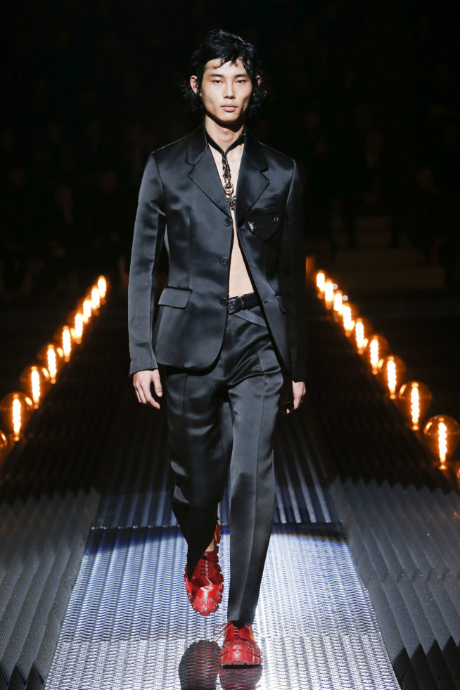 57_pradafw19