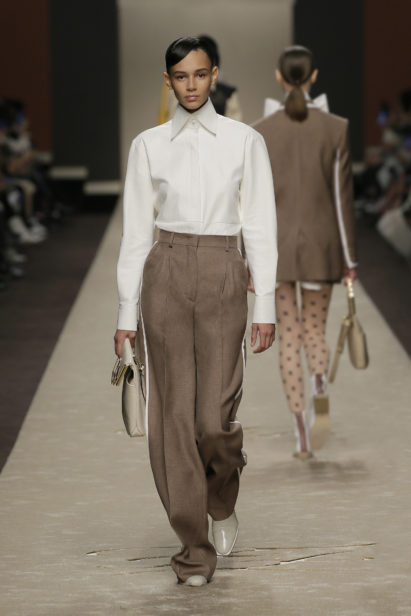 03_fendi-_women_fw_19_20