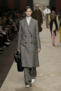 06_fendi-_women_fw_19_20