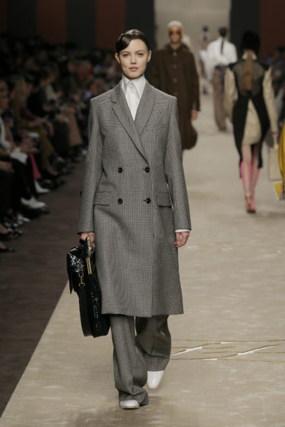 06_fendi-_women_fw_19_20