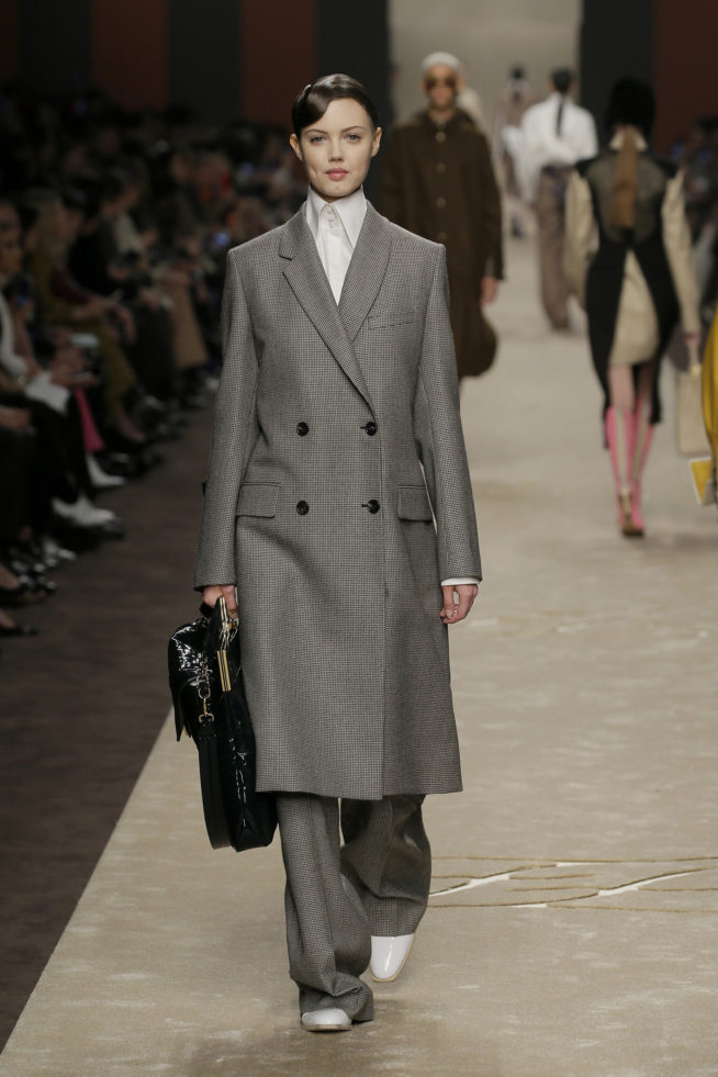 06_fendi-_women_fw_19_20