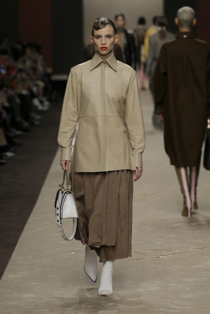 09_fendi-_women_fw_19_20