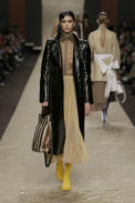 11_fendi-_women_fw_19_20