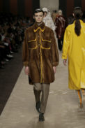 18_fendi-_women_fw_19_20