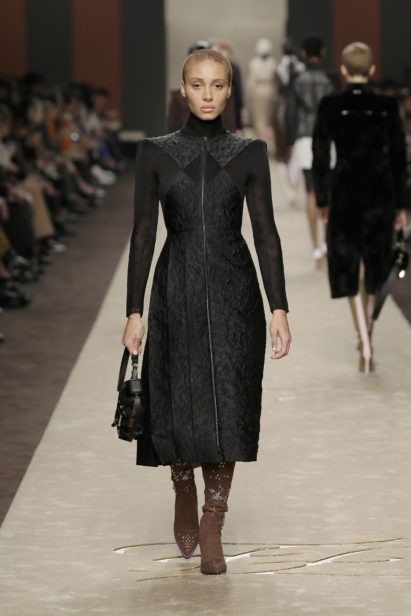 27_fendi-_women_fw_19_20