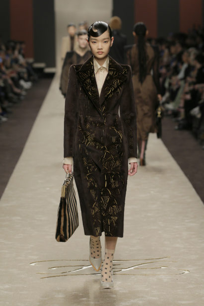 33_fendi-_women_fw_19_20