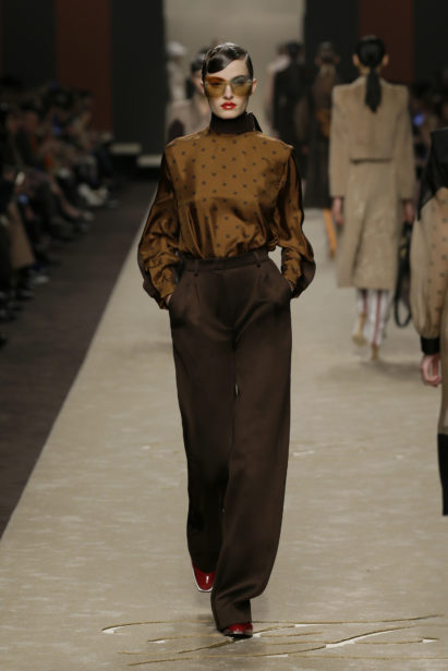 37_fendi-_women_fw_19_20