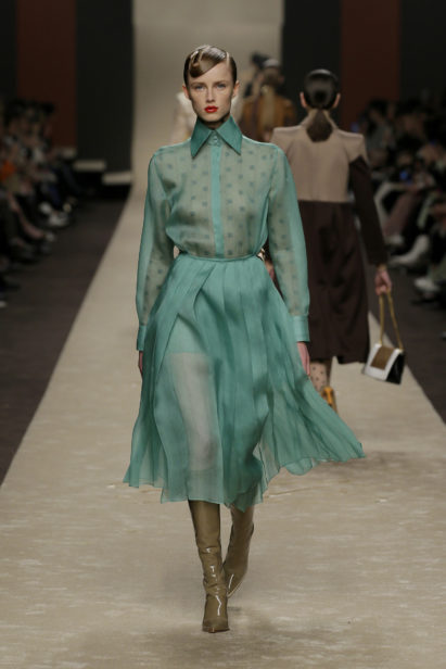 40_fendi-_women_fw_19_20