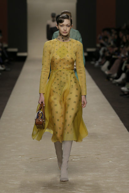 42_fendi-_women_fw_19_20