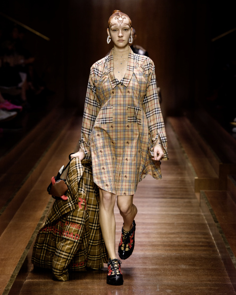 burberry-autumn_winter-2019-collection-look-26_002