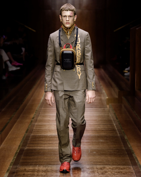 burberry-autumn_winter-2019-collection-look-30_001