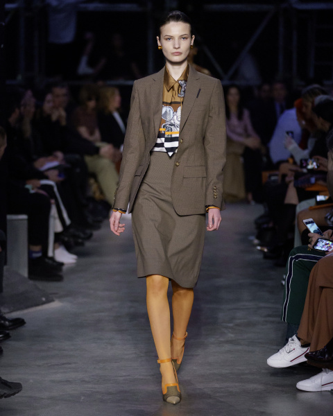 burberry-autumn_winter-2019-collection-look-64_002