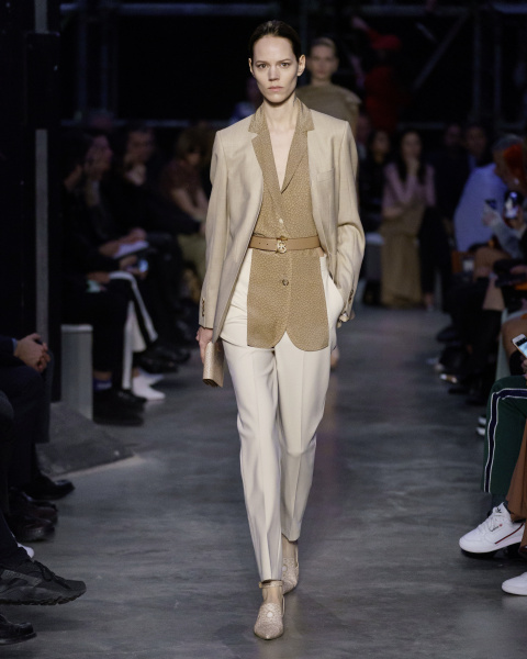 burberry-autumn_winter-2019-collection-look-76_001