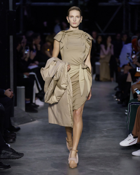 burberry-autumn_winter-2019-collection-look-77_001