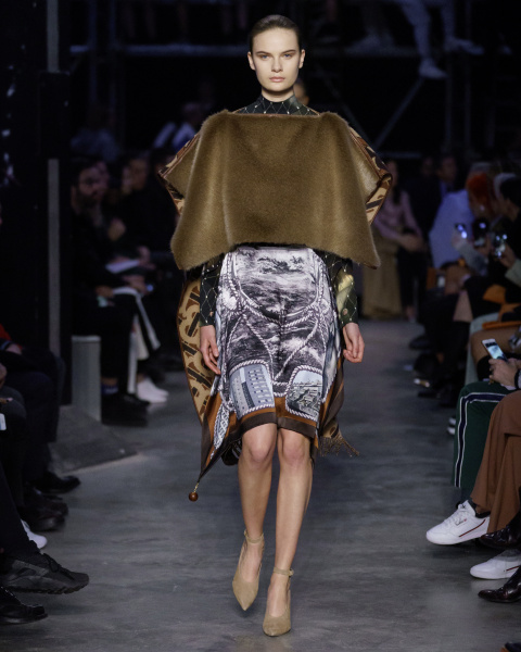 burberry-autumn_winter-2019-collection-look-96_002
