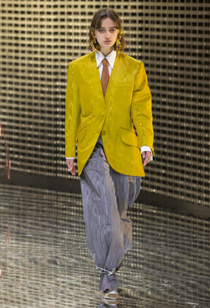s93_fw_look_lb_pr30