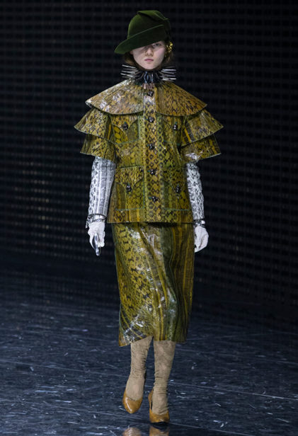 s93_fw_look_lb_pr34